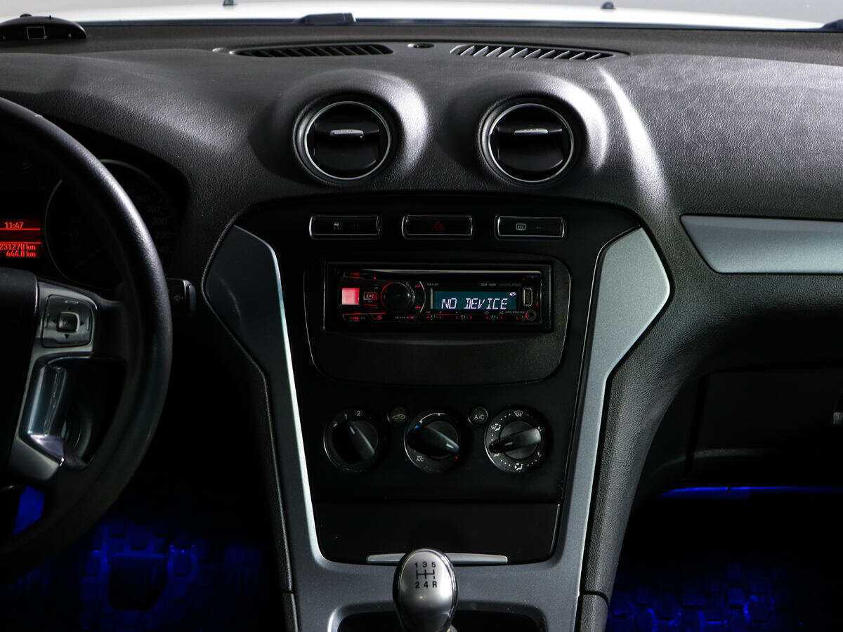 Форд Мондео б/у, 2012, Механическая. Фото: #10