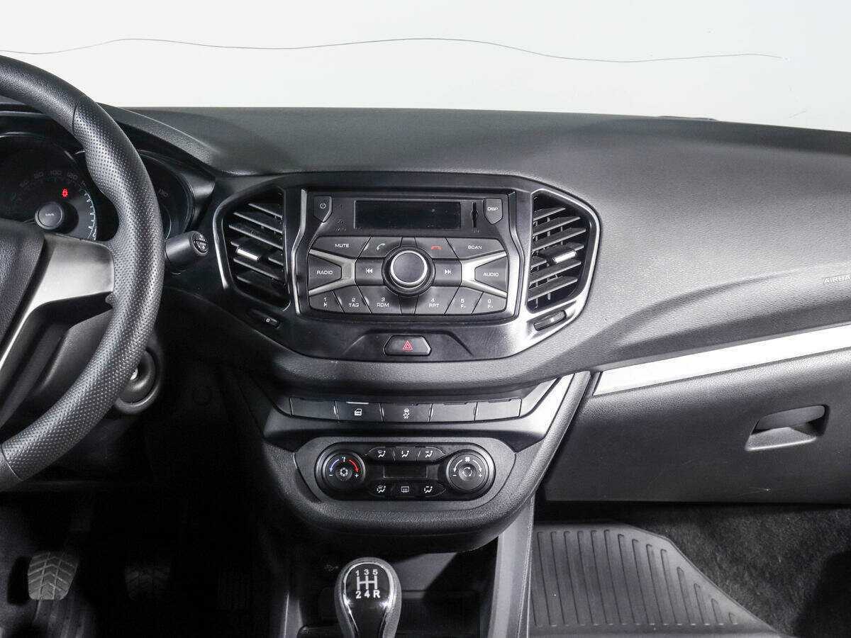 Лада (ВАЗ) Веста б/у, 2016, Механическая. Фото: #12