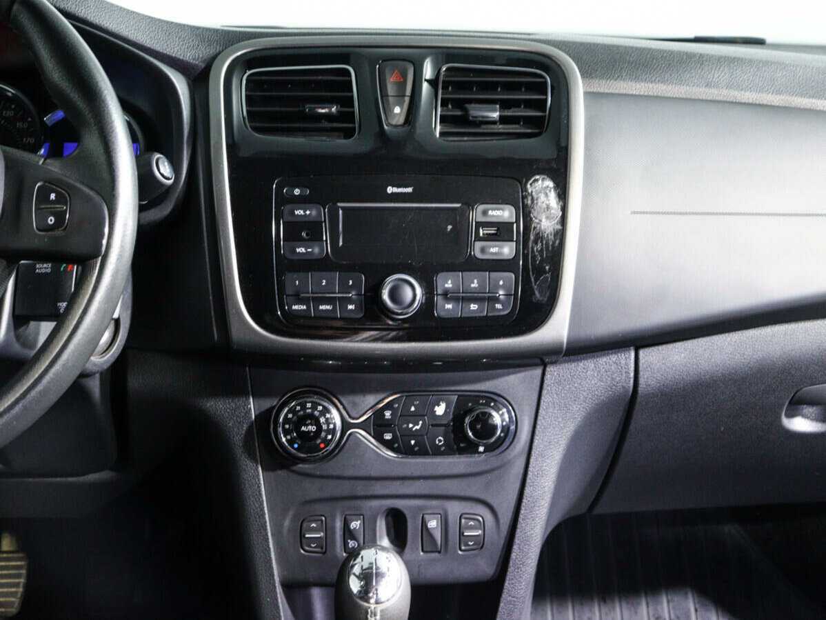 Рено Сандеро б/у, 2018, Механическая. Фото: #10