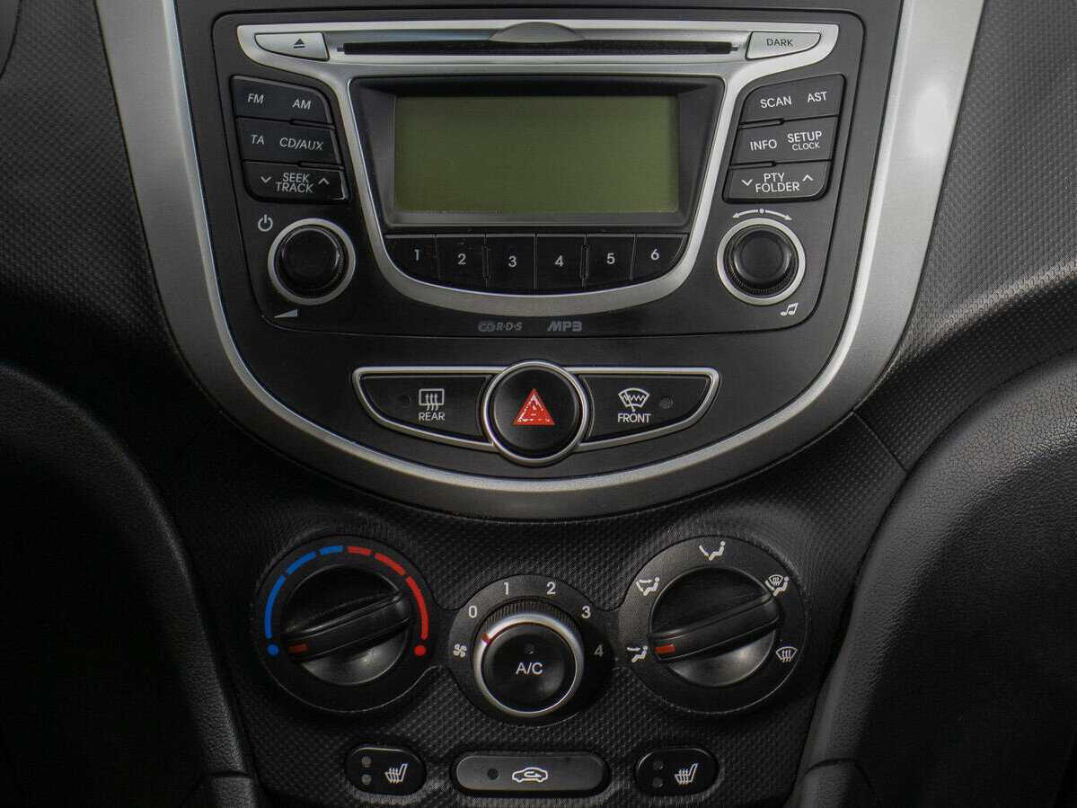 Хендай Солярис б/у, 2014, Автоматическая. Фото: #13