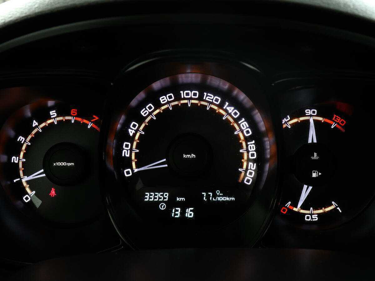 Лада (ВАЗ) Веста б/у, 2021, Механическая. Фото: #10