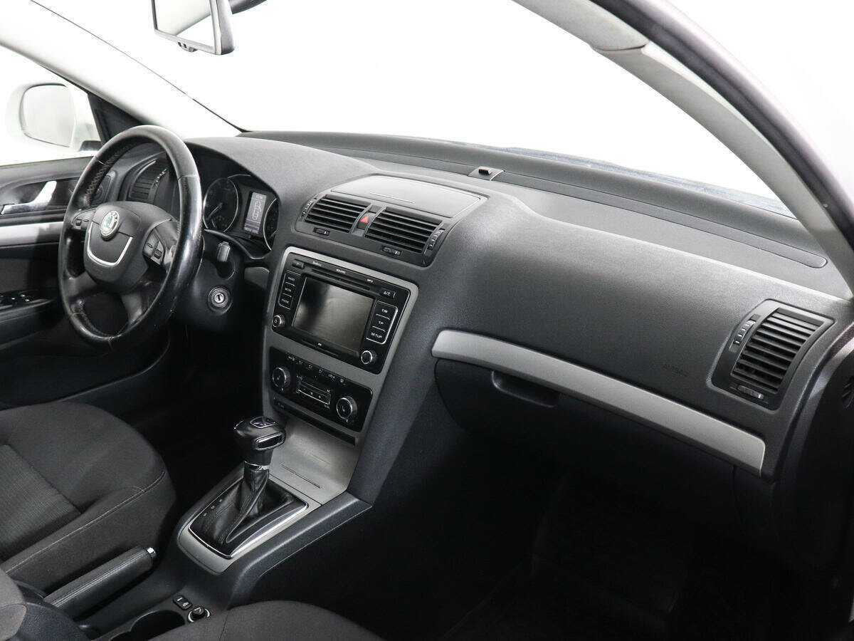 Шкода Октавия б/у, 2012, Автоматическая. Фото: #9