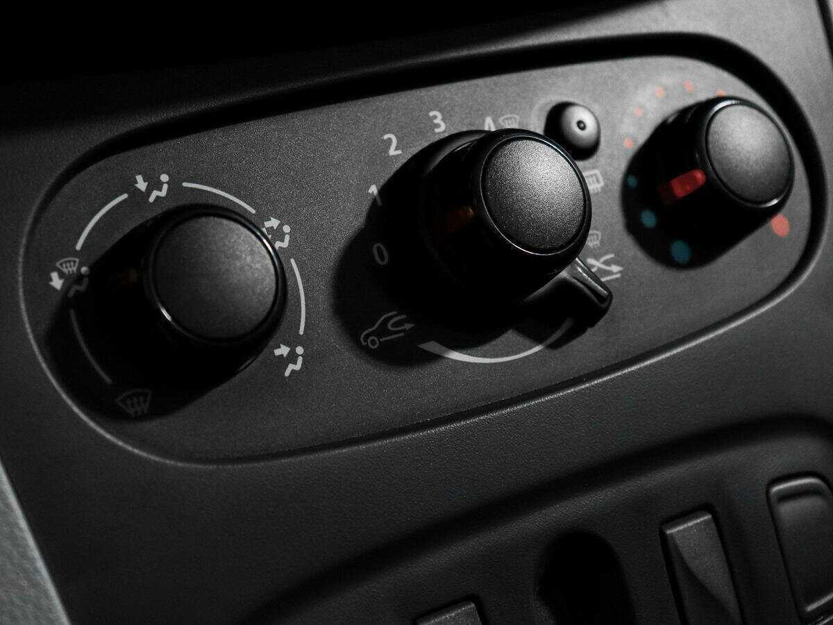 Рено Логан б/у, 2014, Механическая. Фото: #14