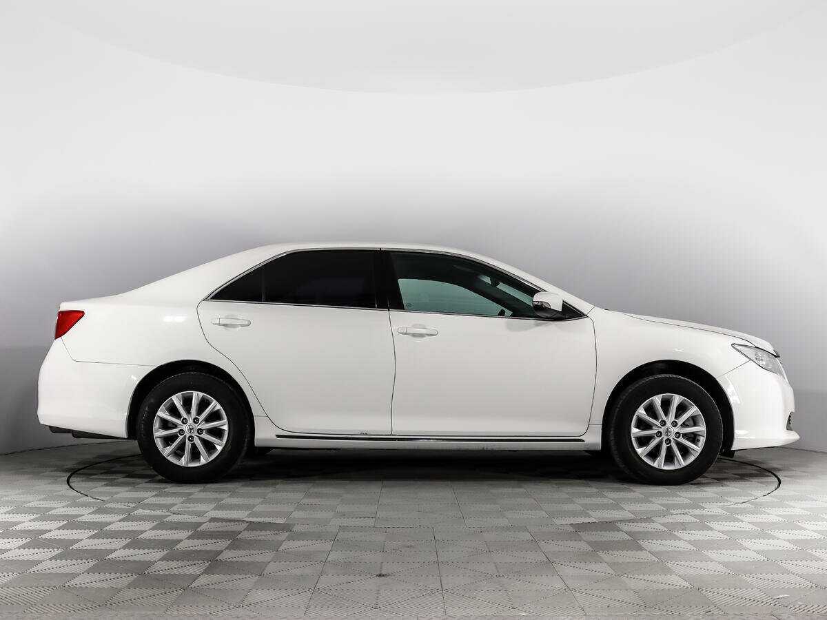 Тойота Камри б/у, 2014, Автоматическая. Фото: #3