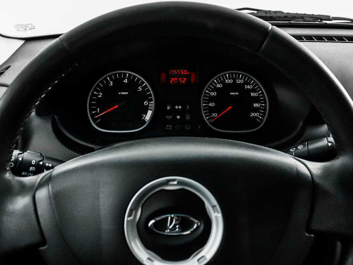 Лада (ВАЗ) Ларгус б/у, 2015, Механическая. Фото: #14