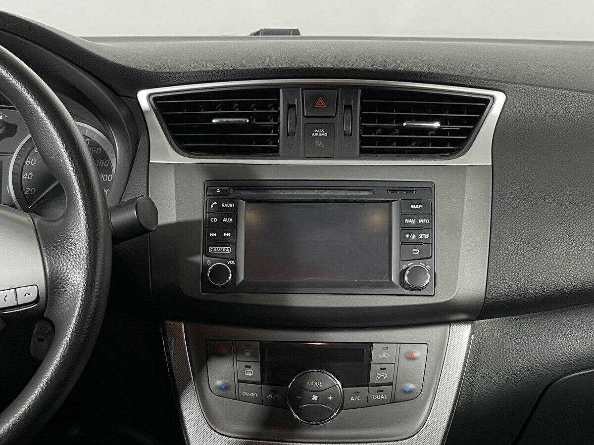 Ниссан Сентра б/у, 2015, Механическая. Фото: #11