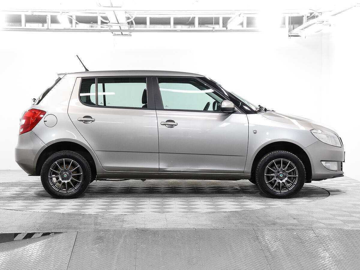 Шкода Фабия б/у, 2012, Автоматическая. Фото: #3