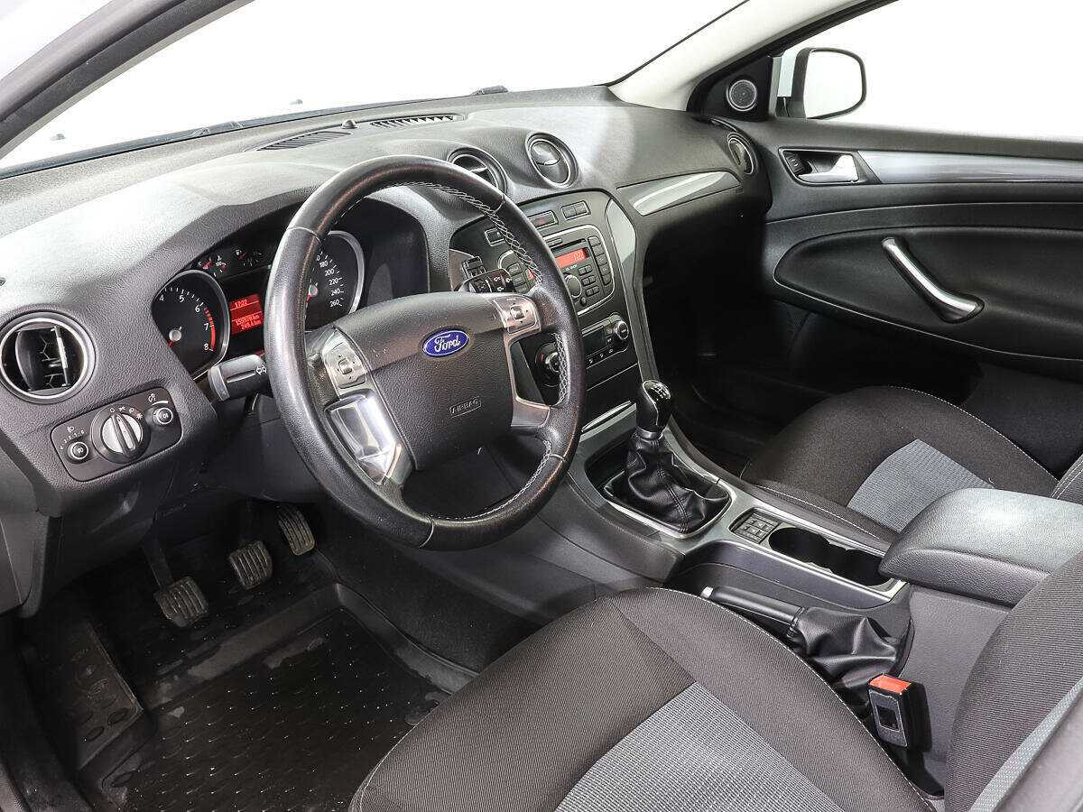 Форд Мондео б/у, 2013, Механическая. Фото: #12