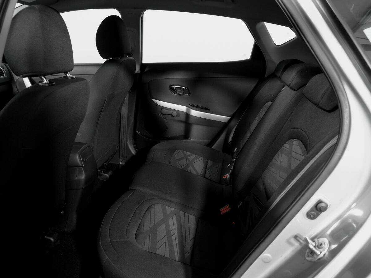 Киа Сид б/у, 2015, Механическая. Фото: #9