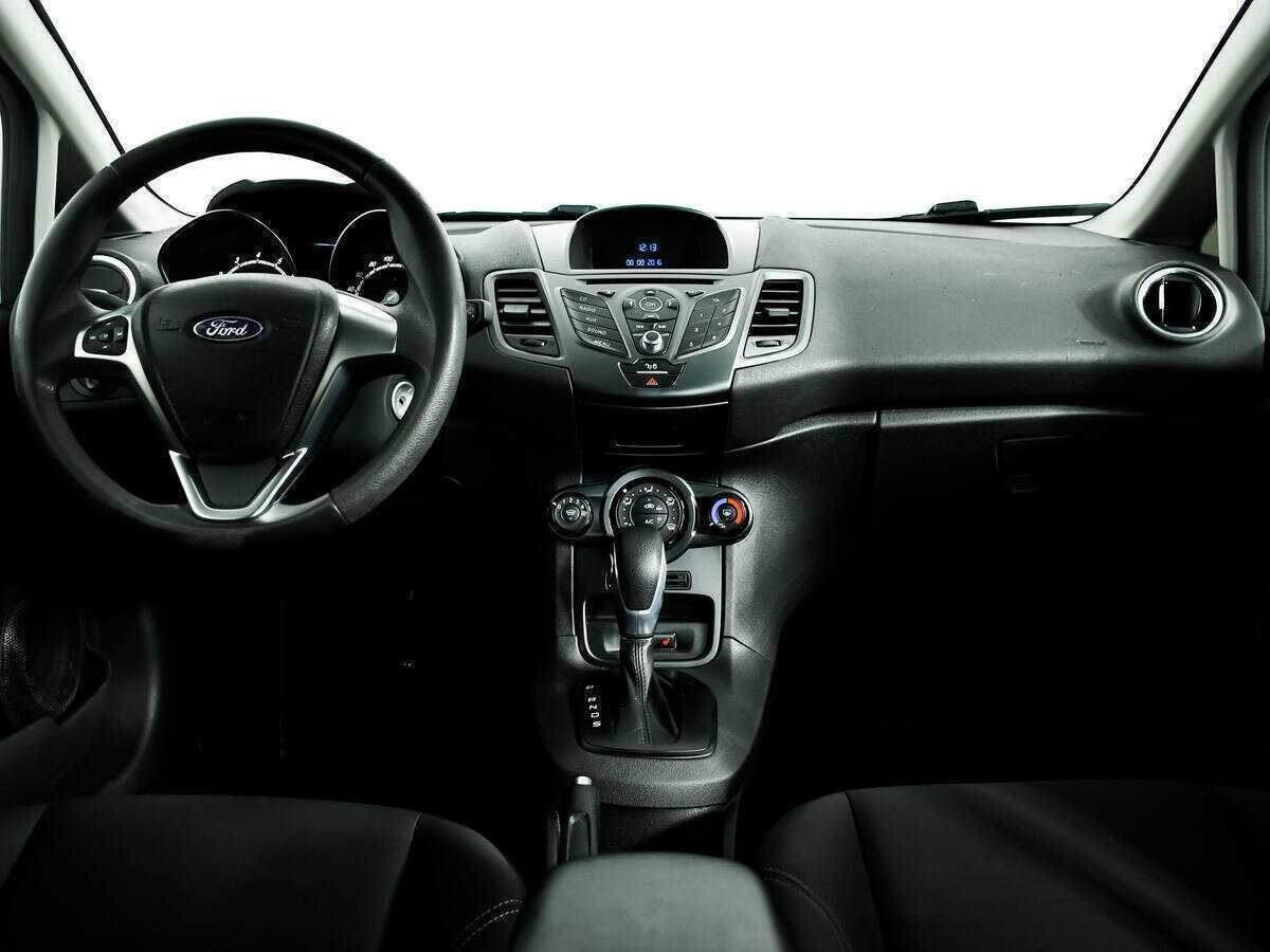 Форд Фиеста б/у, 2016, Роботизированная. Фото: #10