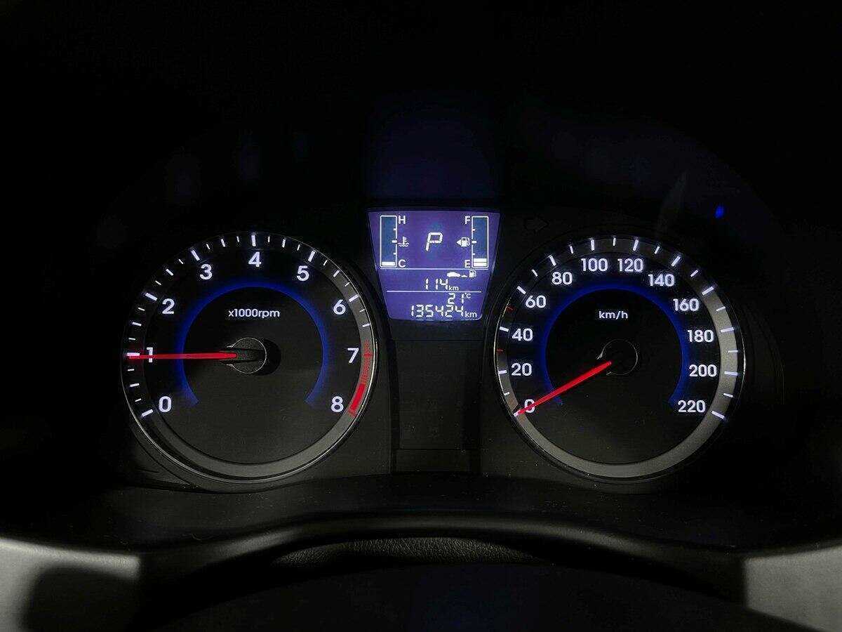 Хендай Солярис б/у, 2015, Автоматическая. Фото: #10