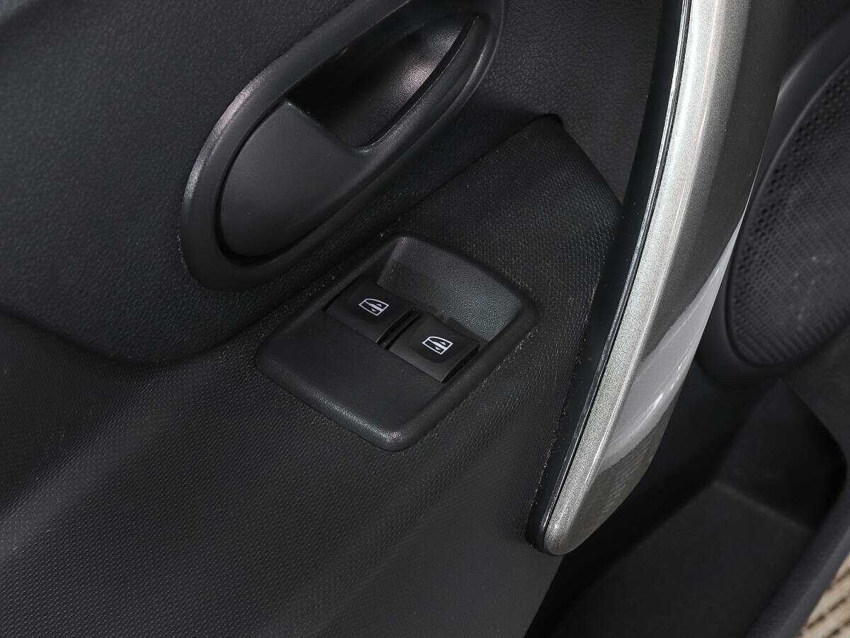 Рено Логан б/у, 2020, Автоматическая. Фото: #15