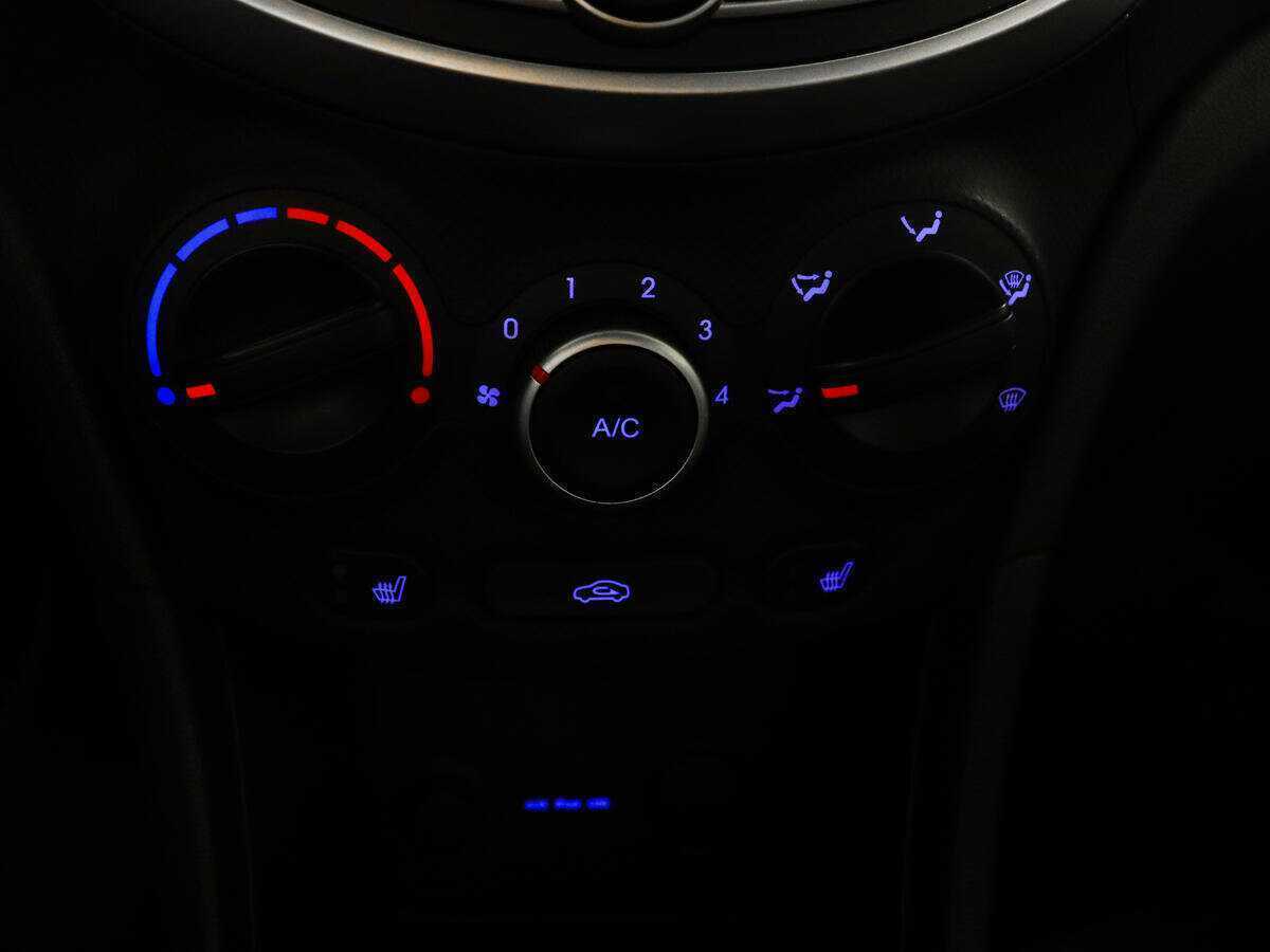 Хендай Солярис б/у, 2013, Автоматическая. Фото: #14