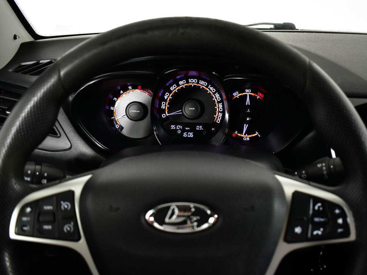 Лада (ВАЗ) Веста б/у, 2019, Механическая. Фото: #10