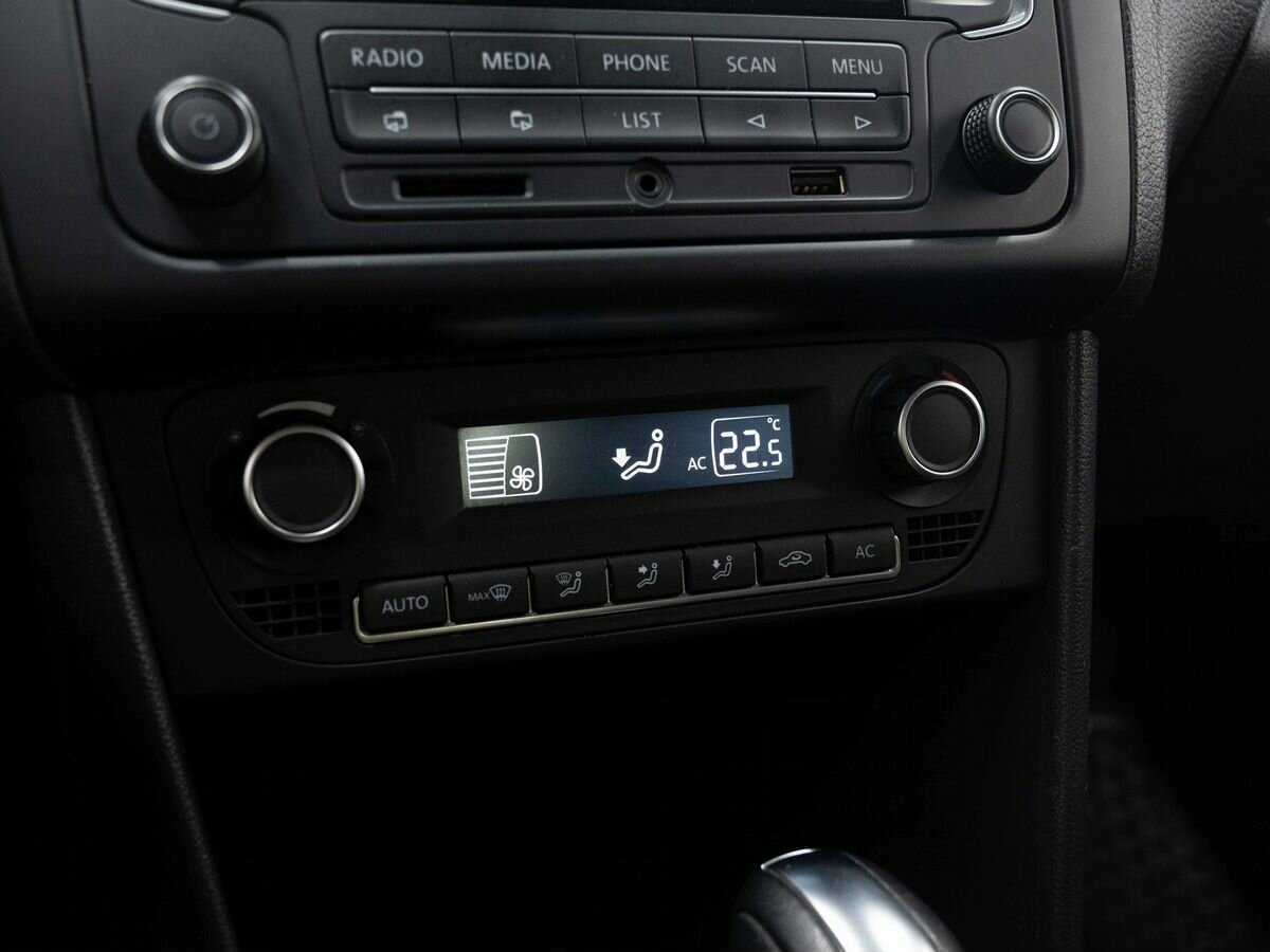 Фольксваген Поло б/у, 2014, Автоматическая. Фото: #17