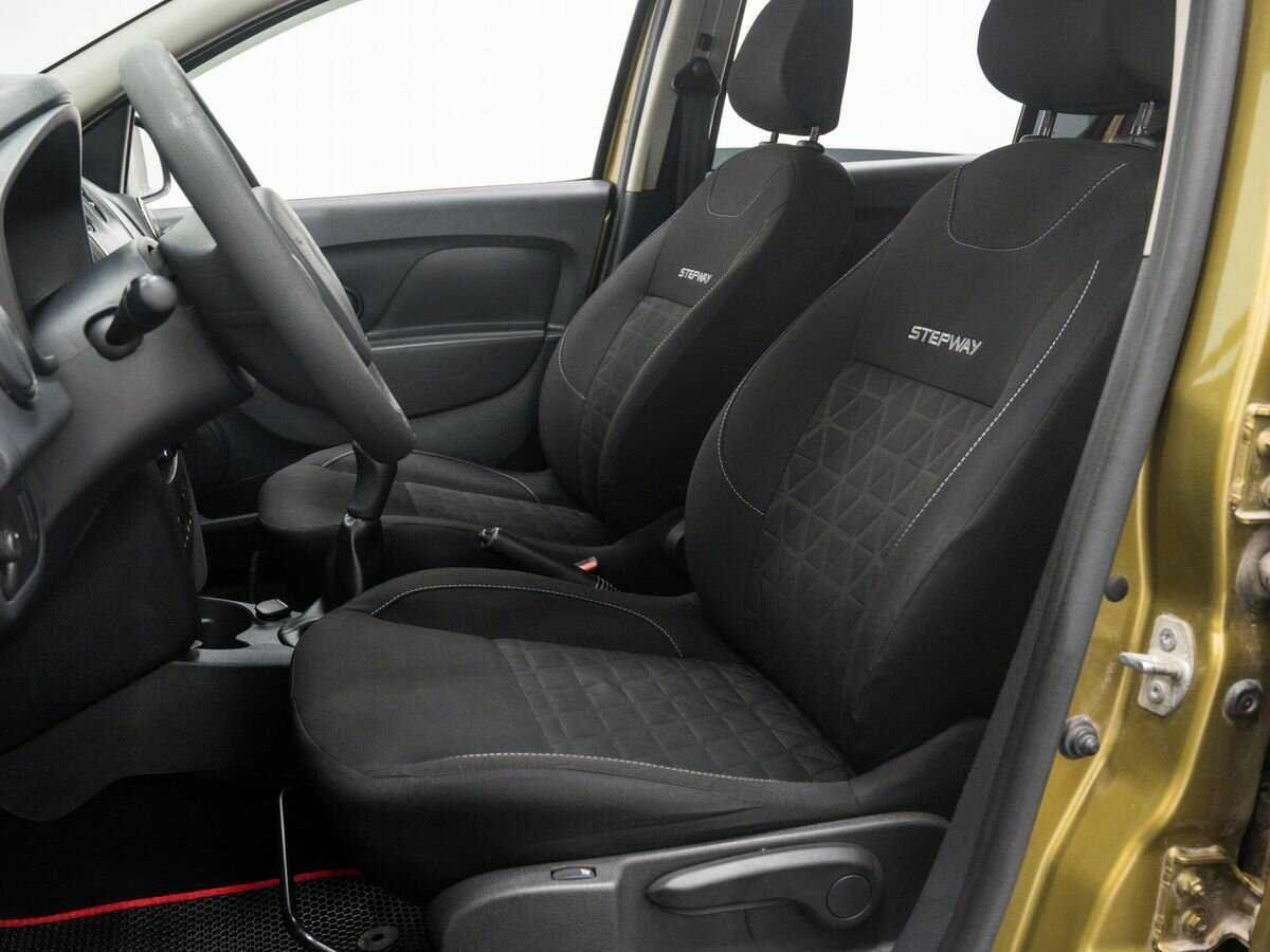 Рено Сандеро б/у, 2017, Механическая. Фото: #13