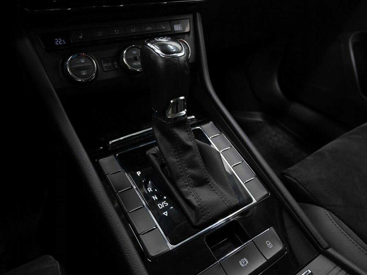 Шкода Суперб б/у, 2016, Роботизированная. Фото: #17