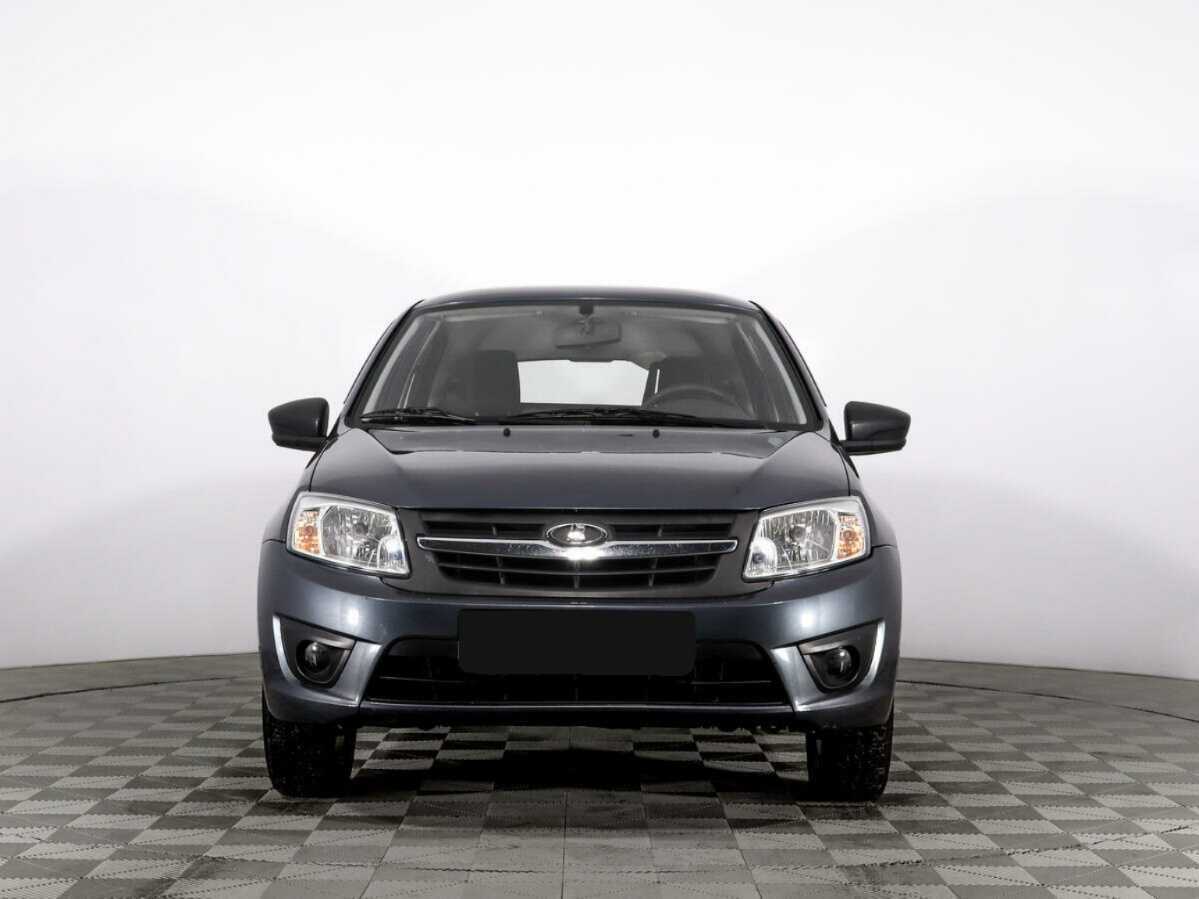 Лада (ВАЗ) Гранта б/у, 2015, Механическая. Фото: #1