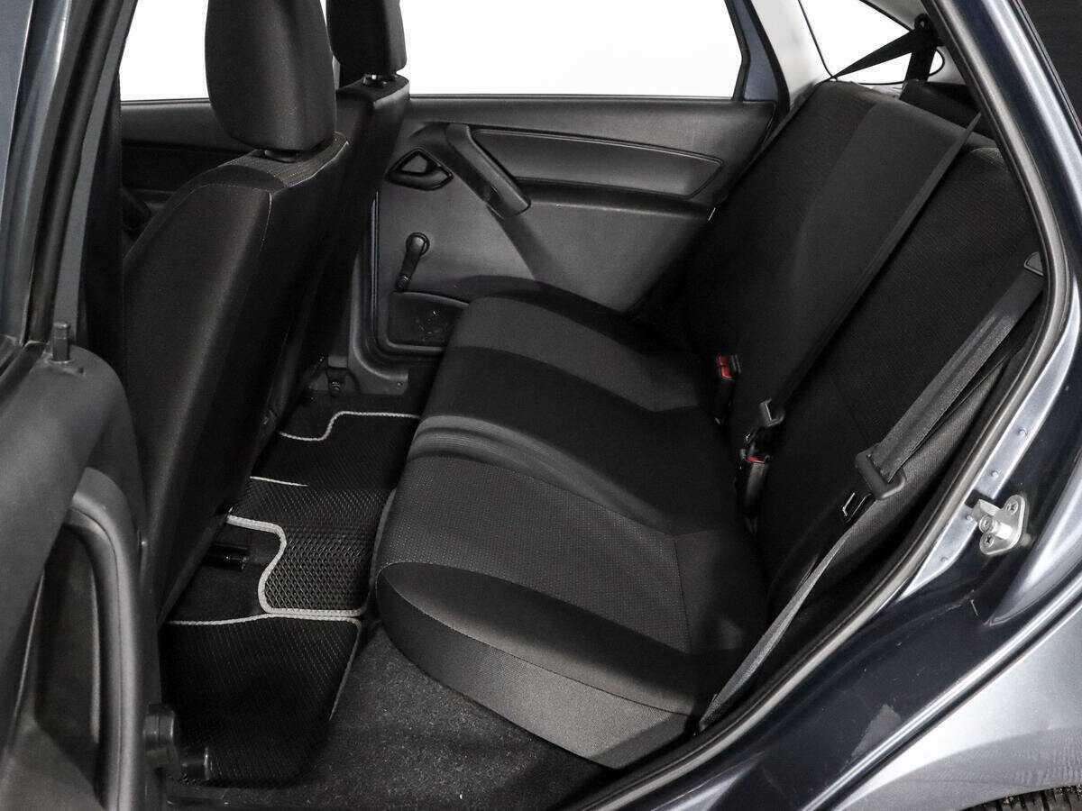 Лада (ВАЗ) Гранта б/у, 2015, Механическая. Фото: #9