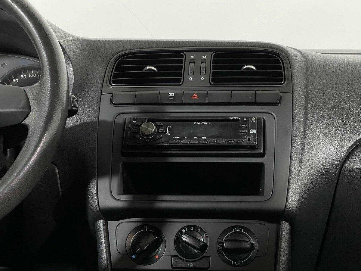 Фольксваген Поло б/у, 2012, Механическая. Фото: #9