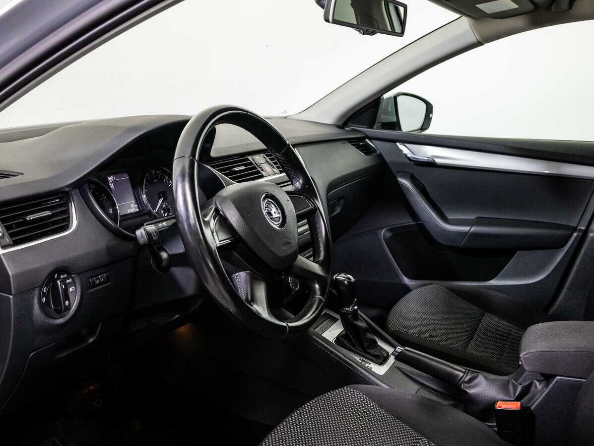 Шкода Октавия б/у, 2014, Роботизированная. Фото: #10