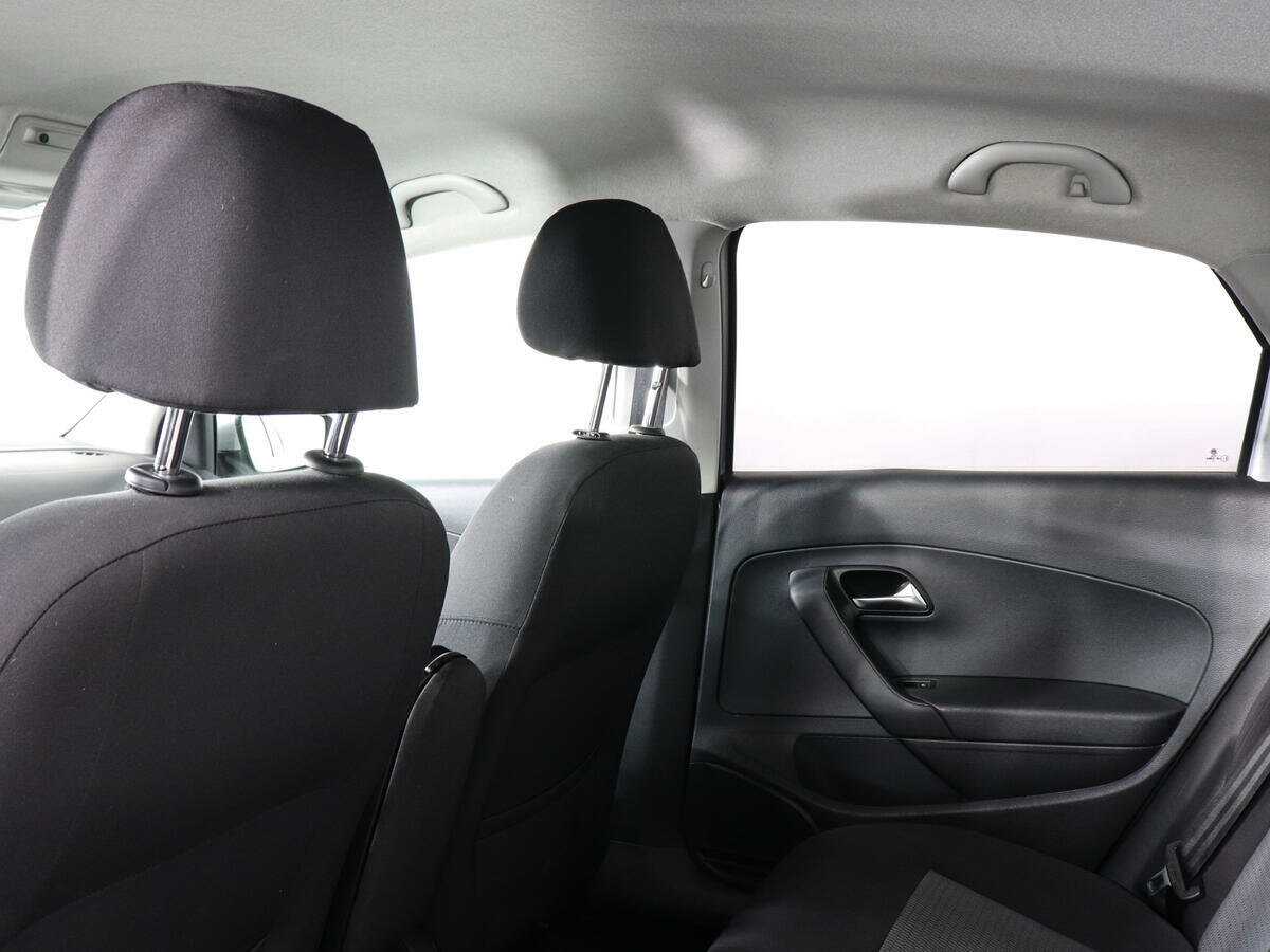 Фольксваген Поло б/у, 2015, Механическая. Фото: #11