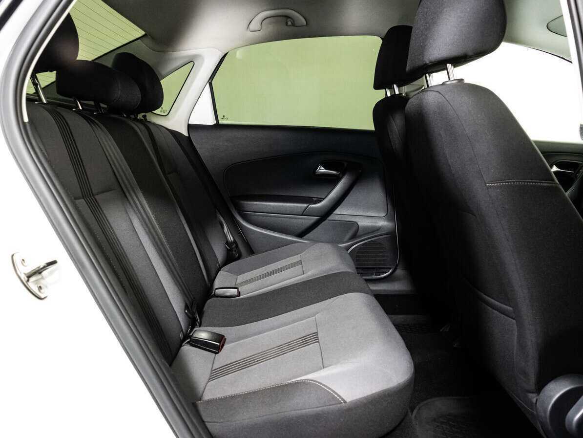 Фольксваген Поло б/у, 2016, Механическая. Фото: #12