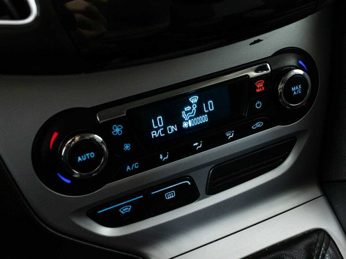 Форд Фокус б/у, 2013, Механическая. Фото: #12