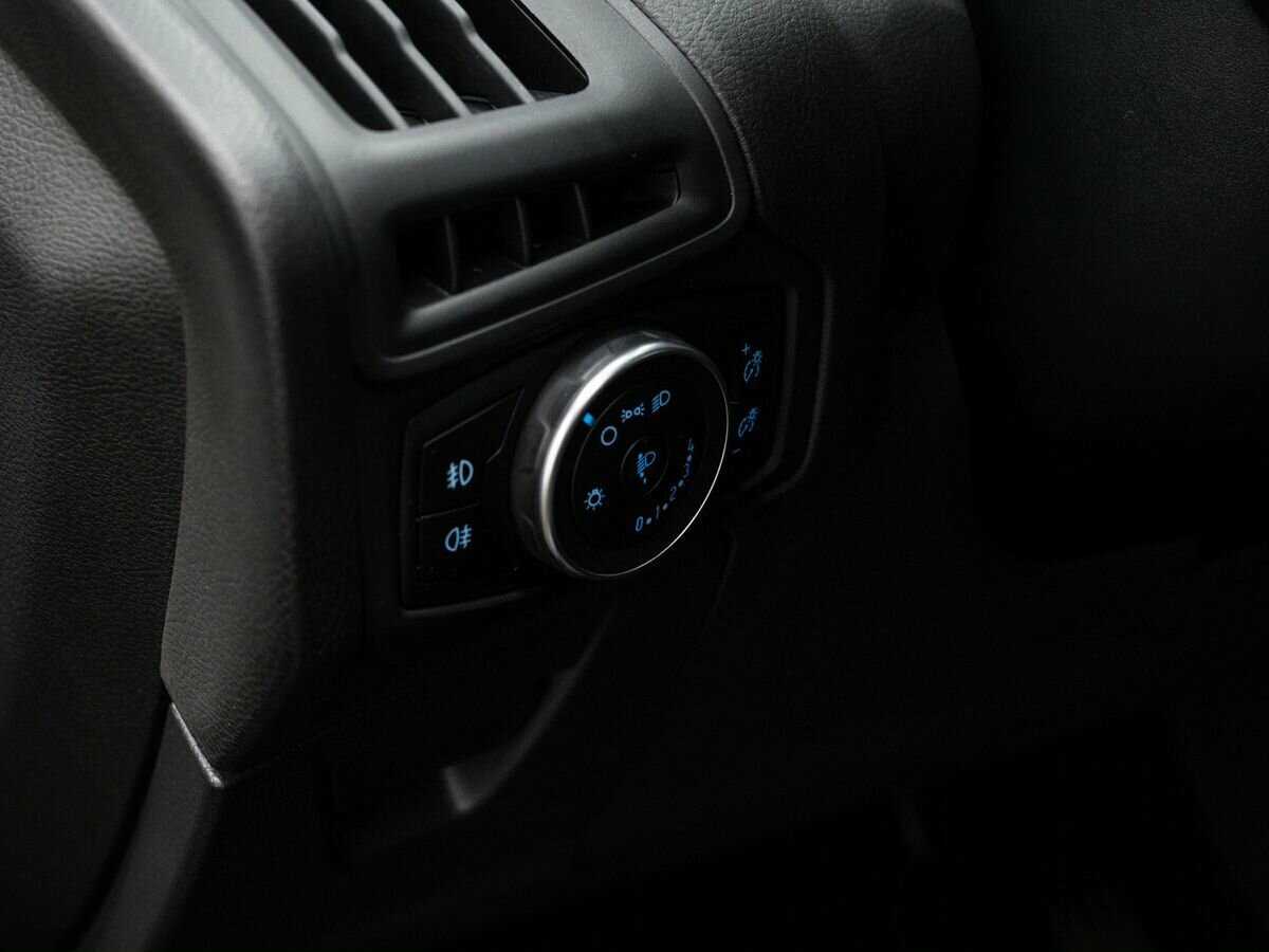 Форд Фокус б/у, 2017, Роботизированная. Фото: #15