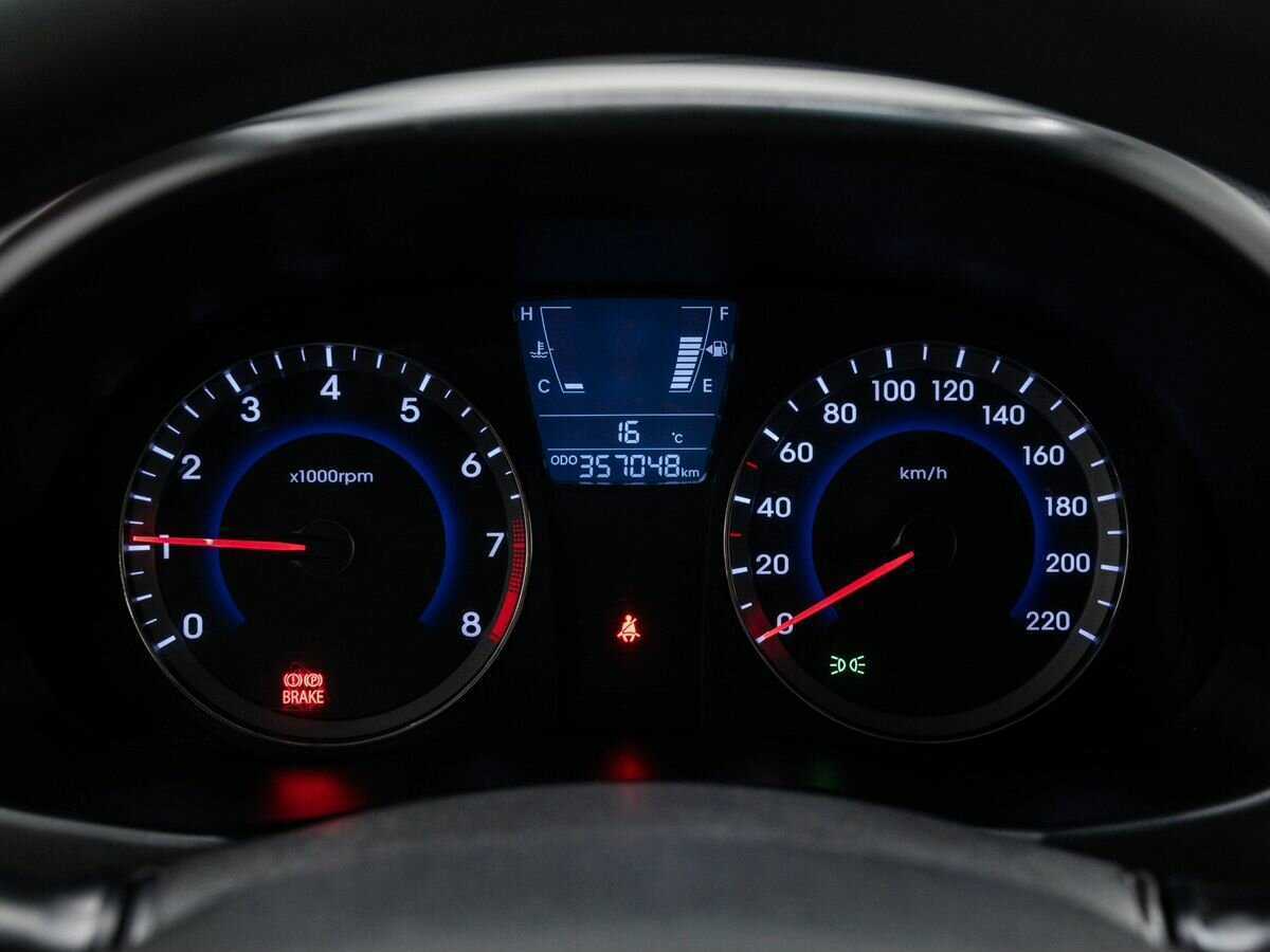 Хендай Солярис б/у, 2013, Механическая. Фото: #18