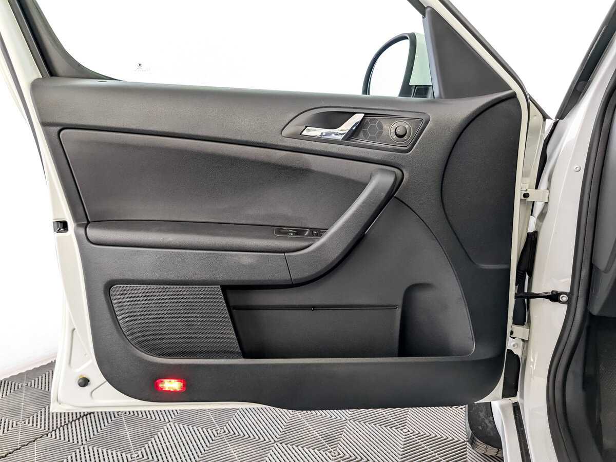 Шкода Йети б/у, 2016, Роботизированная. Фото: #18