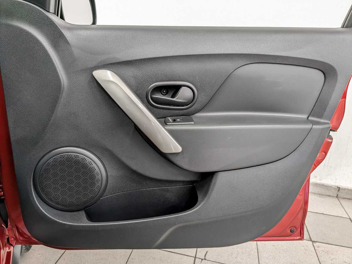 Рено Логан б/у, 2021, Механическая. Фото: #22