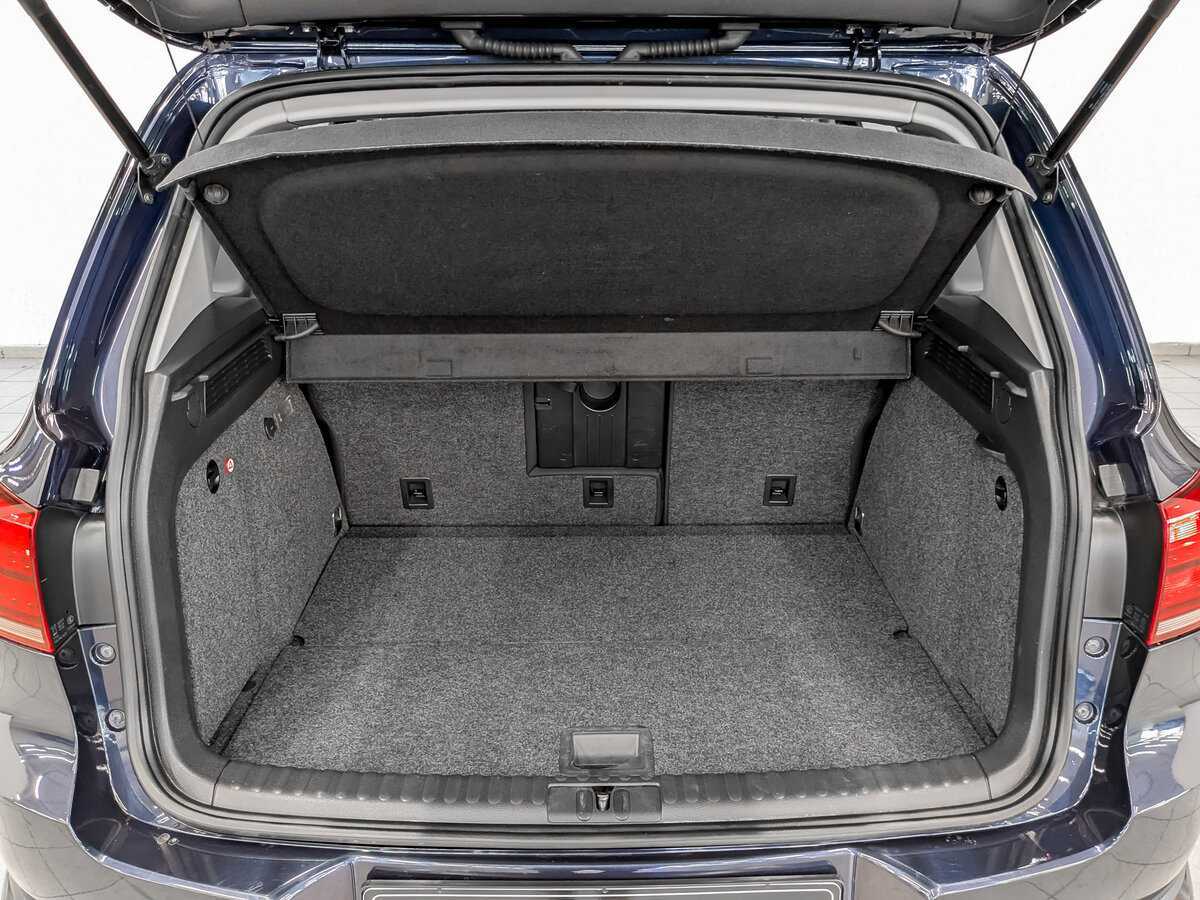 Фольксваген Тигуан б/у, 2016, Автоматическая. Фото: #9