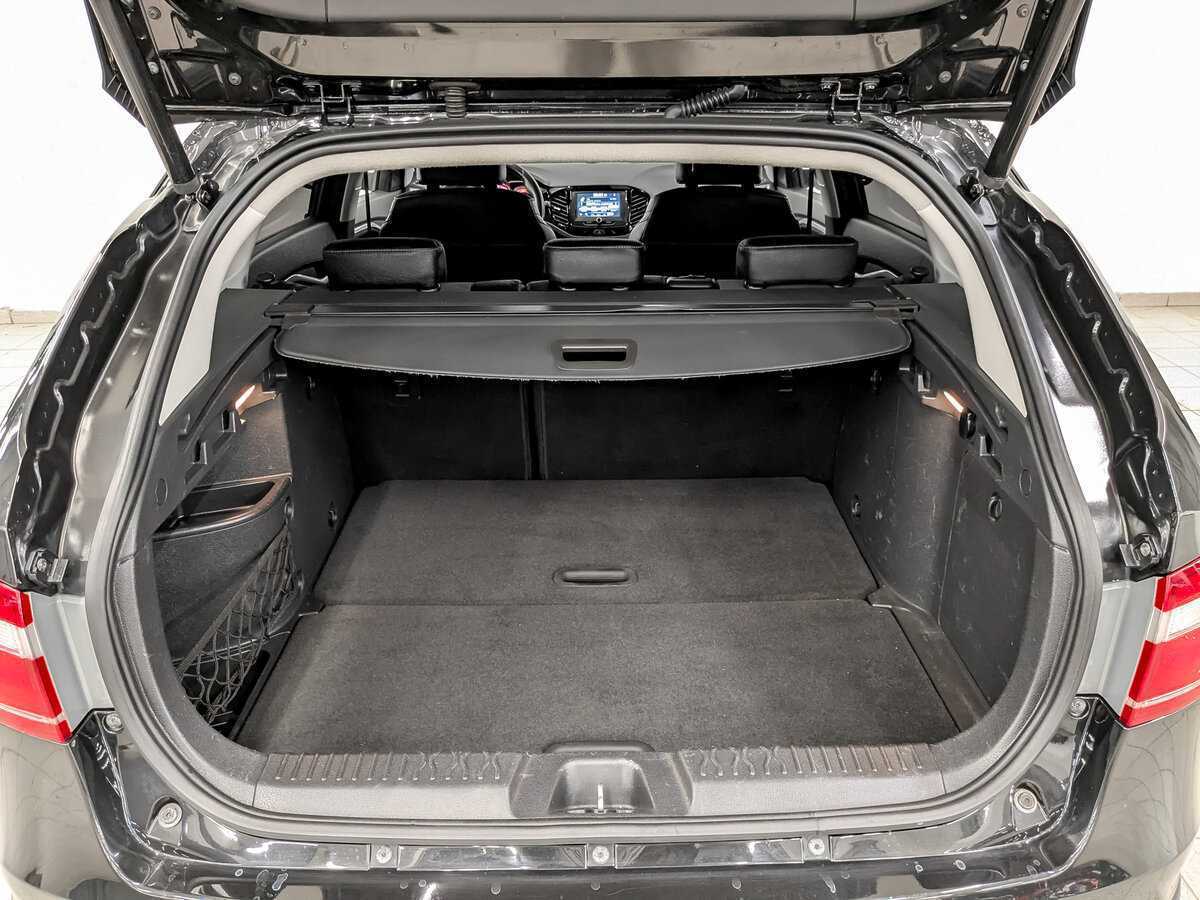 Лада (ВАЗ) Веста б/у, 2019, Механическая. Фото: #9