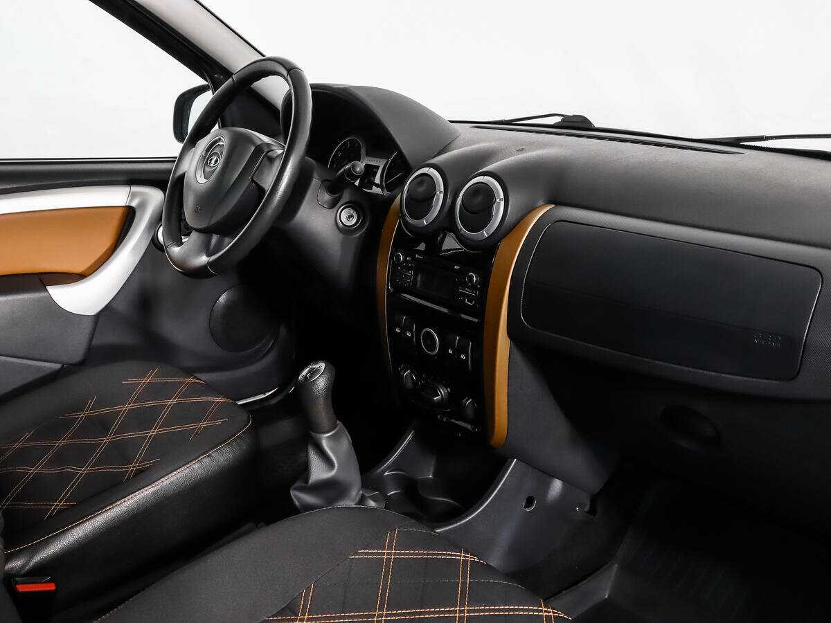 Лада (ВАЗ) Ларгус б/у, 2015, Механическая. Фото: #10