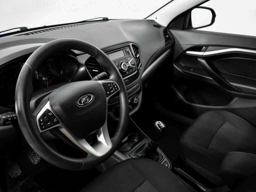 Лада (ВАЗ) Веста б/у, 2019, Механическая. Фото: #8