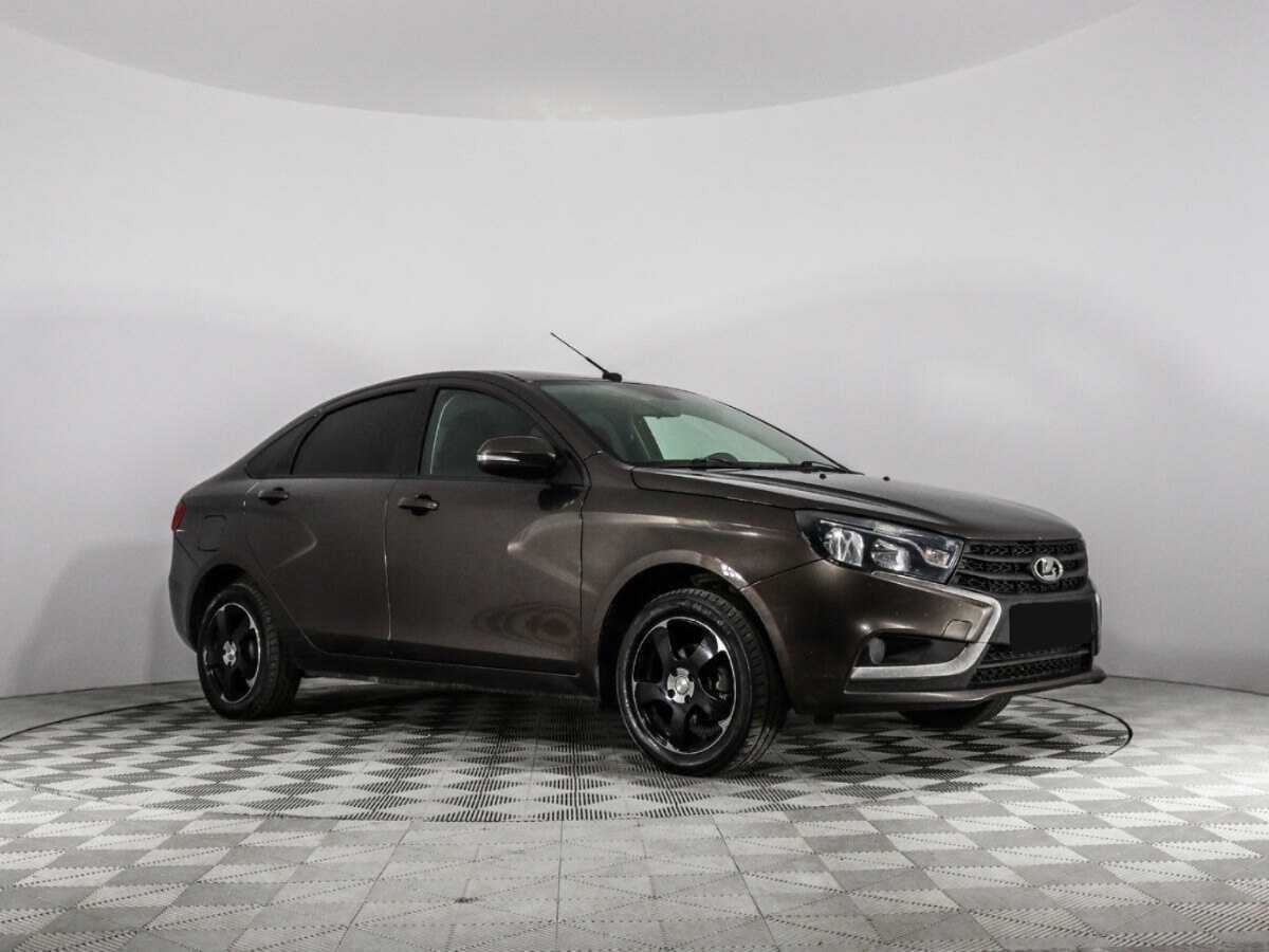 Лада (ВАЗ) Веста б/у, 2017, Механическая. Фото: #2