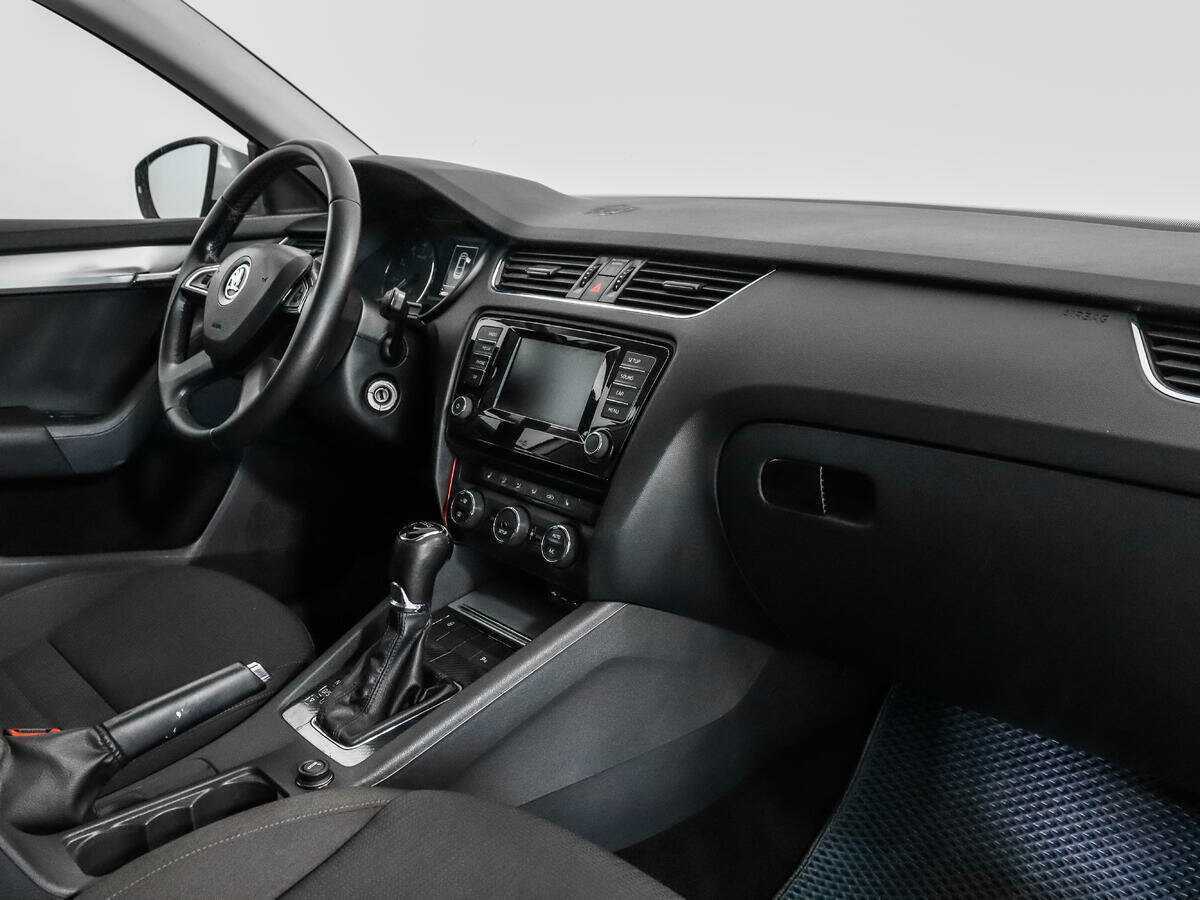 Шкода Октавия б/у, 2014, Роботизированная. Фото: #10