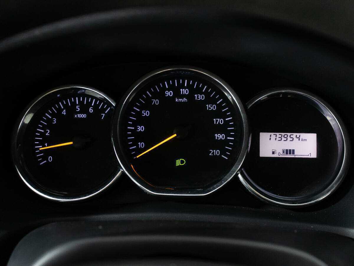 Рено Сандеро б/у, 2015, Механическая. Фото: #11