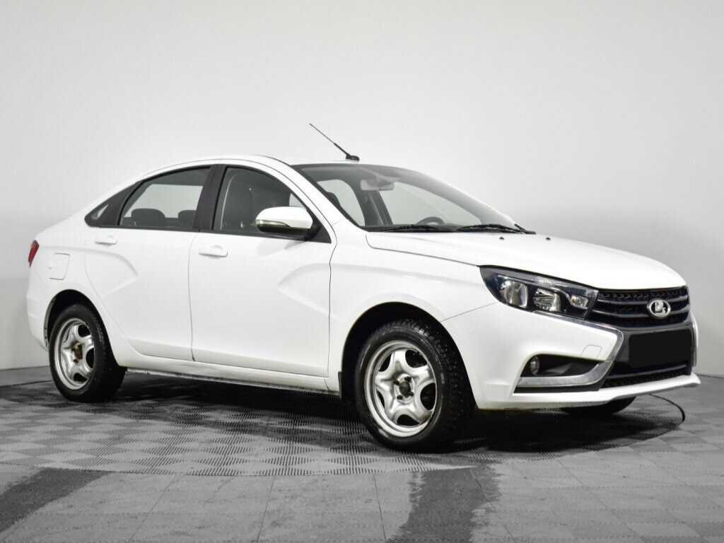 Лада (ВАЗ) Веста б/у, 2016, Механическая. Фото: #2