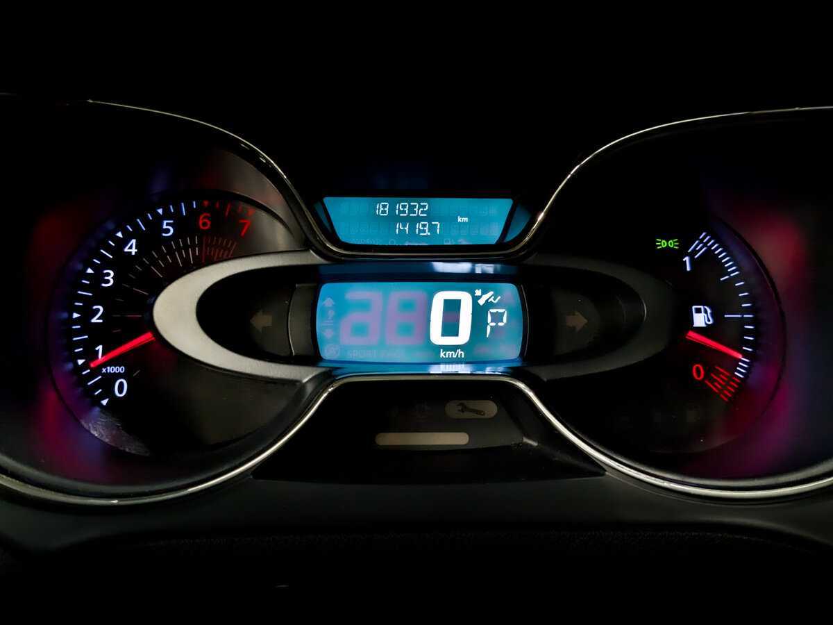 Рено Каптюр б/у, 2017, Автоматическая. Фото: #12