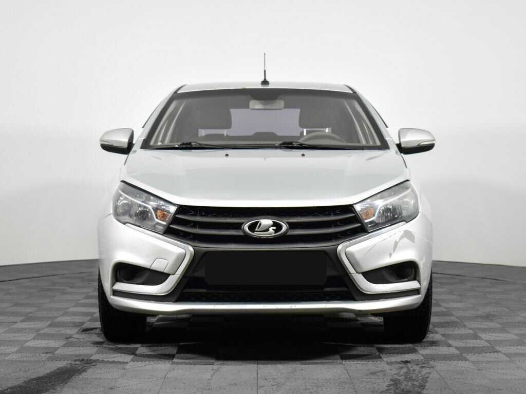 Лада (ВАЗ) Веста б/у, 2017, Механическая. Фото: #1