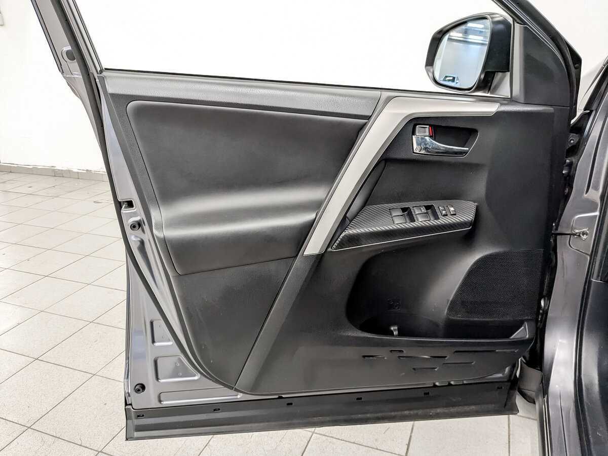 Тойота Рав4 б/у, 2014, Автоматическая. Фото: #16