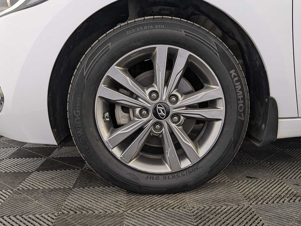 Хендай Елантра б/у, 2018, Автоматическая. Фото: #11