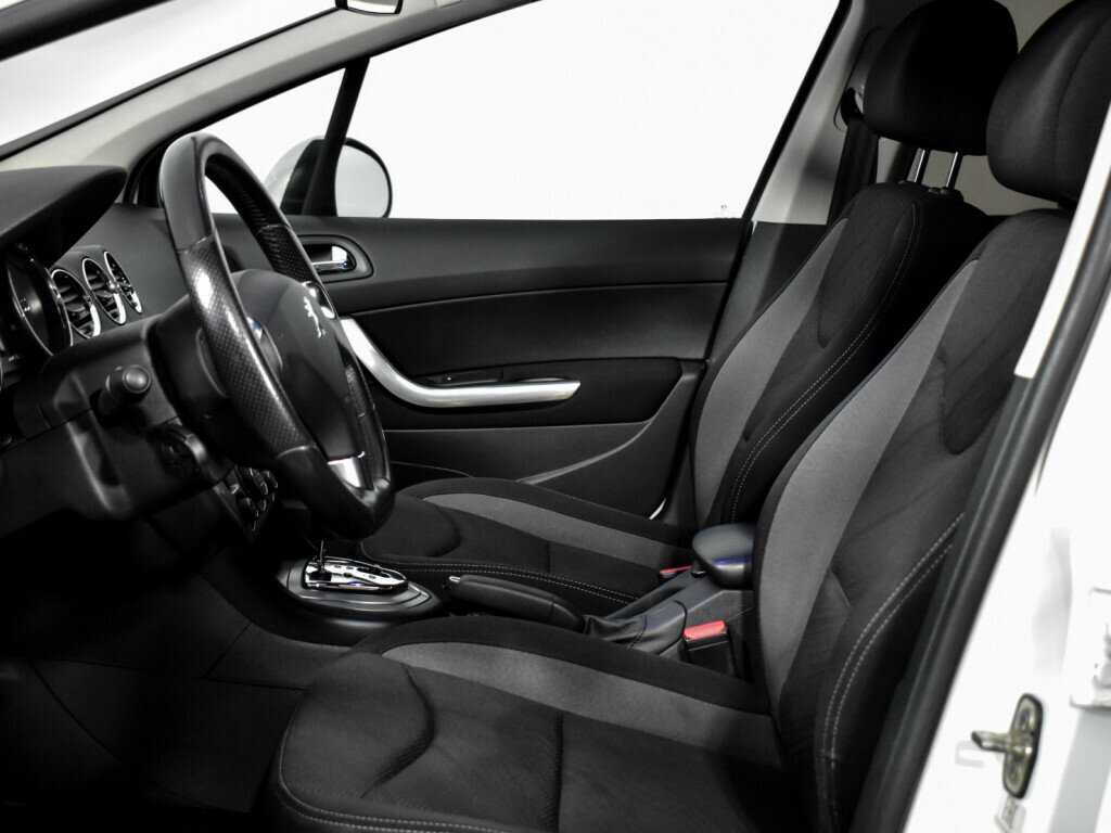 Пежо 408 б/у, 2016, Автоматическая. Фото: #9