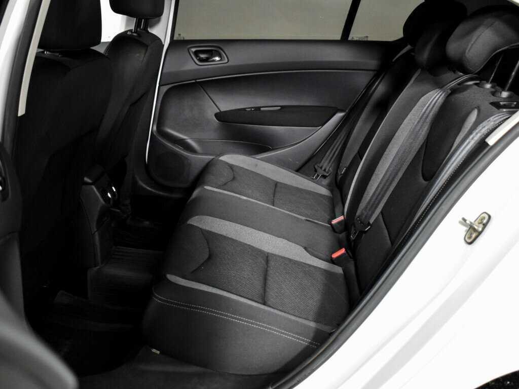 Пежо 408 б/у, 2016, Автоматическая. Фото: #10