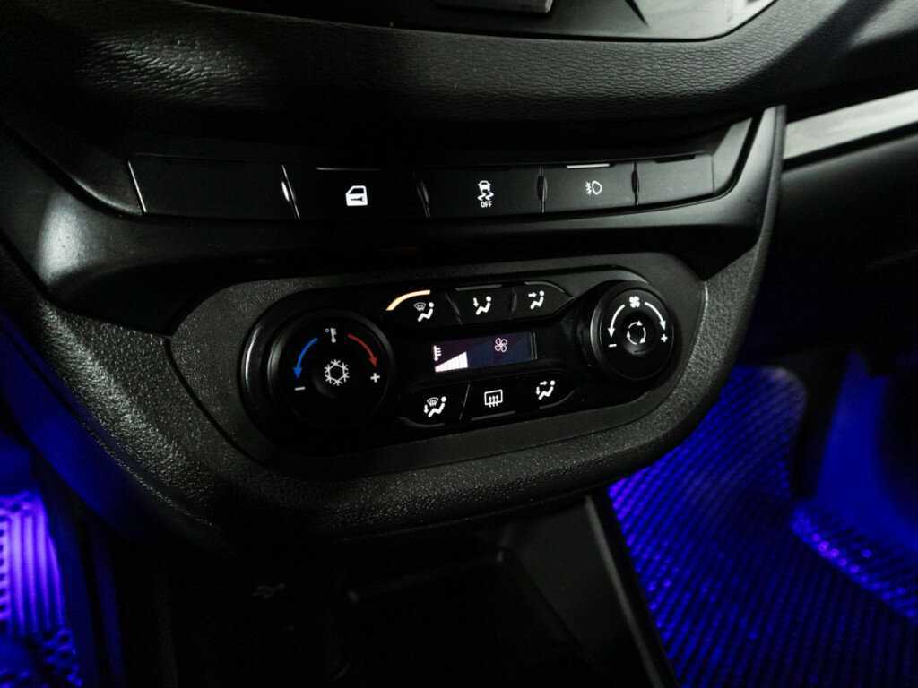 Лада (ВАЗ) Веста б/у, 2019, Механическая. Фото: #14