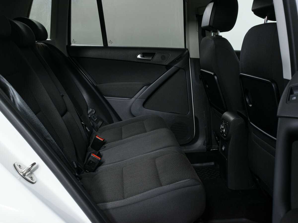 Фольксваген Тигуан б/у, 2015, Автоматическая. Фото: #9