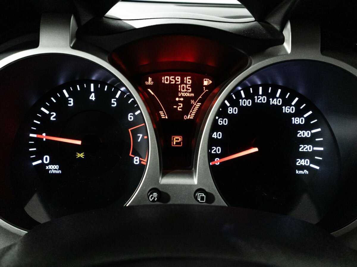 Ниссан Жук б/у, 2012, Вариатор. Фото: #11