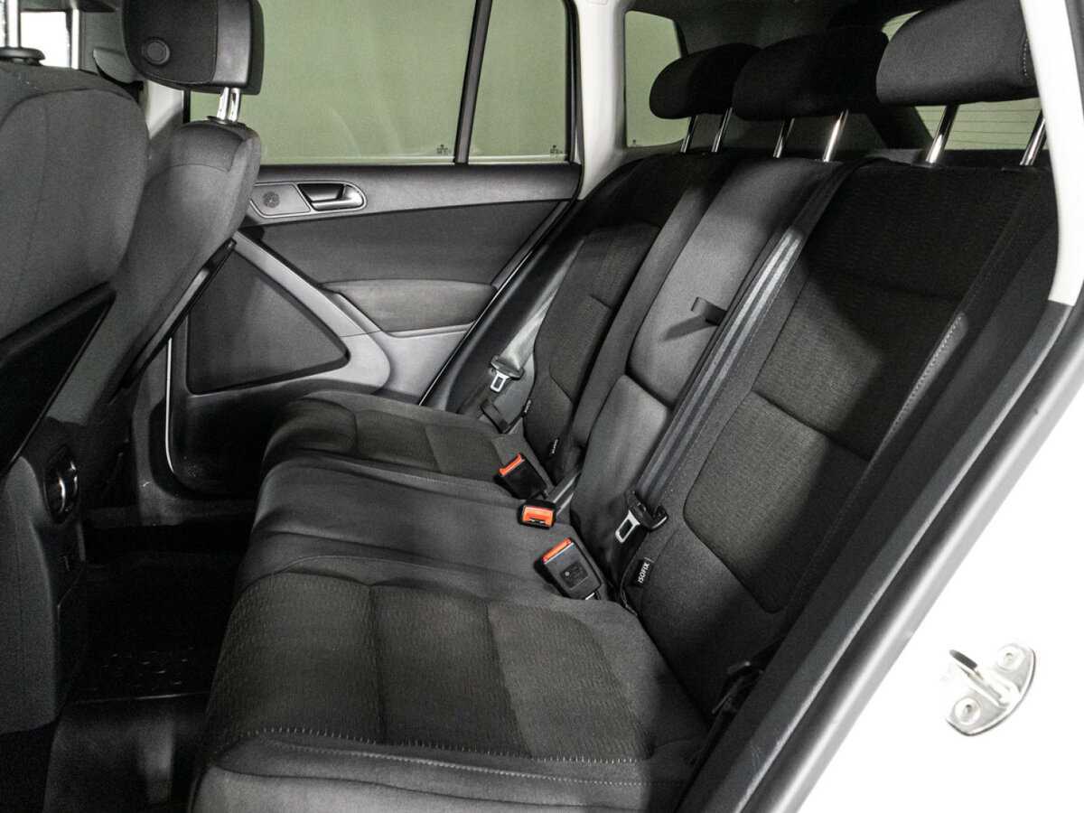 Фольксваген Тигуан б/у, 2015, Автоматическая. Фото: #9